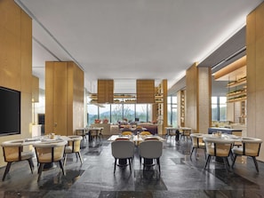 3 Restaurants, Frühstück, Mittagessen, Abendessen, chinesische Küche