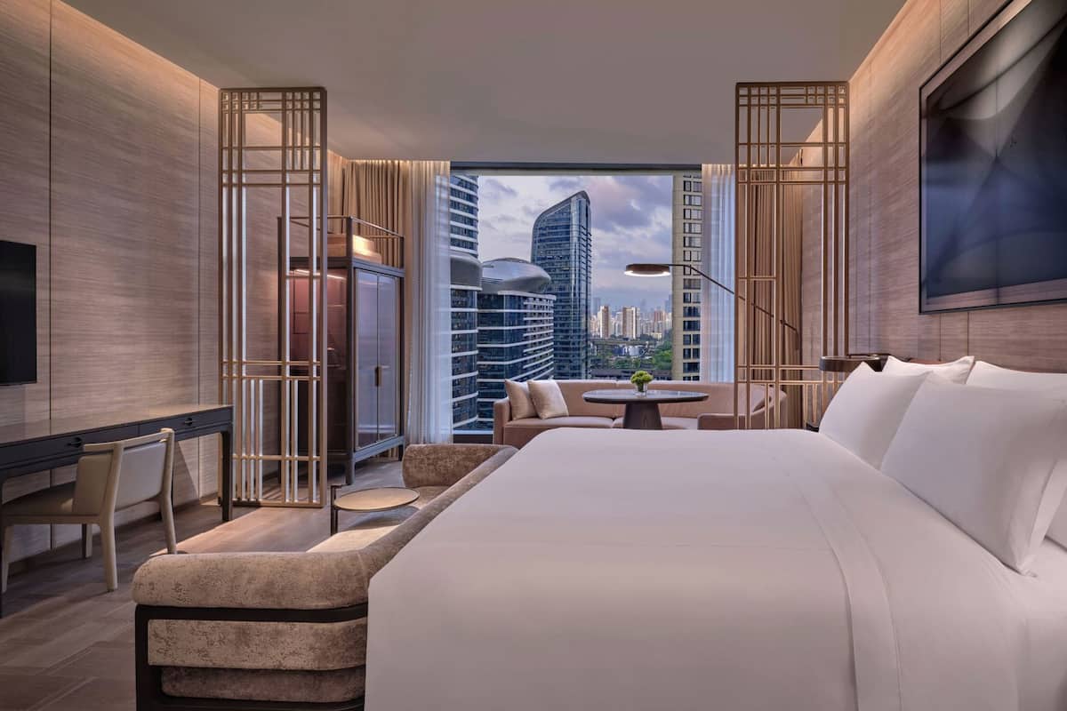 Premium bedding, minibar, in-room safe, desk