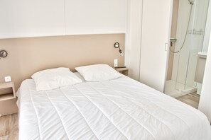 2 chambres, fer et planche à repasser, Wi-Fi gratuit