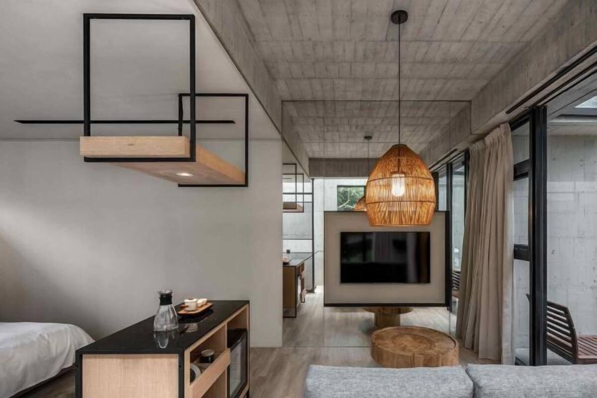 1 bedroom, premium bedding, down duvets, memory-foam beds