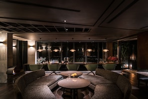 Restaurant - Deer Chaser (Lugu)