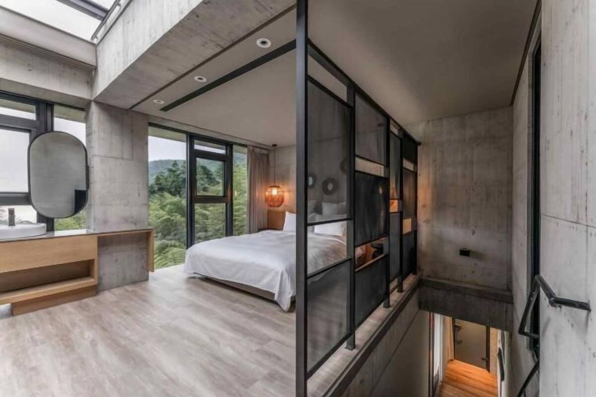 Premium bedding, down duvets, memory-foam beds, free minibar items