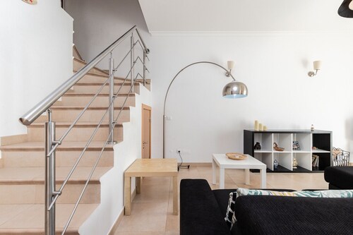 Villa mit Parkplatz im Zentrum des Dorfes by AlgarveManta (10V3)