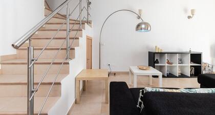 Villa mit Parkplatz im Zentrum des Dorfes by AlgarveManta (10V3)