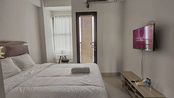 Studio Premier | Ruang kerja ramah laptop dan Wi-Fi gratis