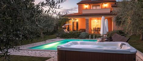 Piscina all'aperto