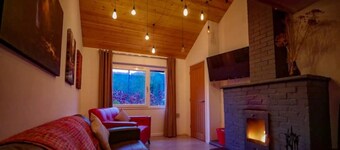 Waterfall Lodge - Direct access to waterfall walks