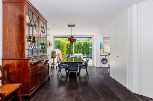 Lisbon Casa da Clementina: a Serene Garden Stay