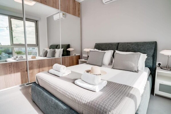 3 bedrooms, WiFi, bed sheets