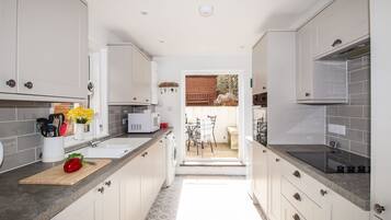 Fridge, dishwasher, electric kettle, toaster