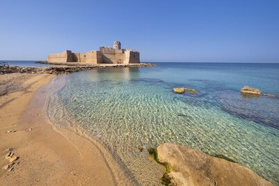 Apartment with sea view in the jewel Le Castella