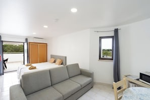 Studio Familial, vue jardin | Wi-Fi gratuit