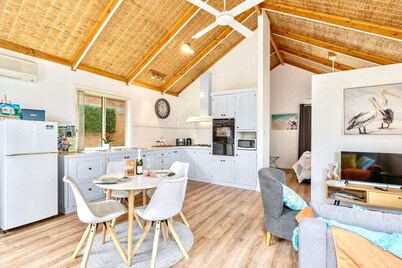 Back 'O' Burke Victor Harbor