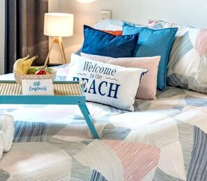 1 bedroom, bed sheets