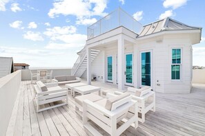 Terrace/patio - Seacrest Home, Pool, Peloton, Ping-Pong, Rooftop Gulf View Deck, Elevator, 9 Adu (Seacrest Beach)
