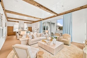 TV - Holiday Getaways Available! Private Pool! 9 Adult Bikes! Elevator! (Seacrest Beach)