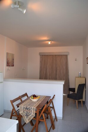 1 bedroom - Lefteris Spacious APT Near Ialysos Beach (Rhodes)