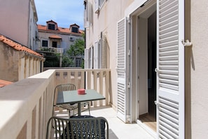 Superior Double Room, 1 Queen Bed | Balcony