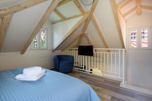 Deluxe tweepersoonskamer, 1 queensize bed | Een minibar, individueel gedecoreerd, individueel gemeubileerd