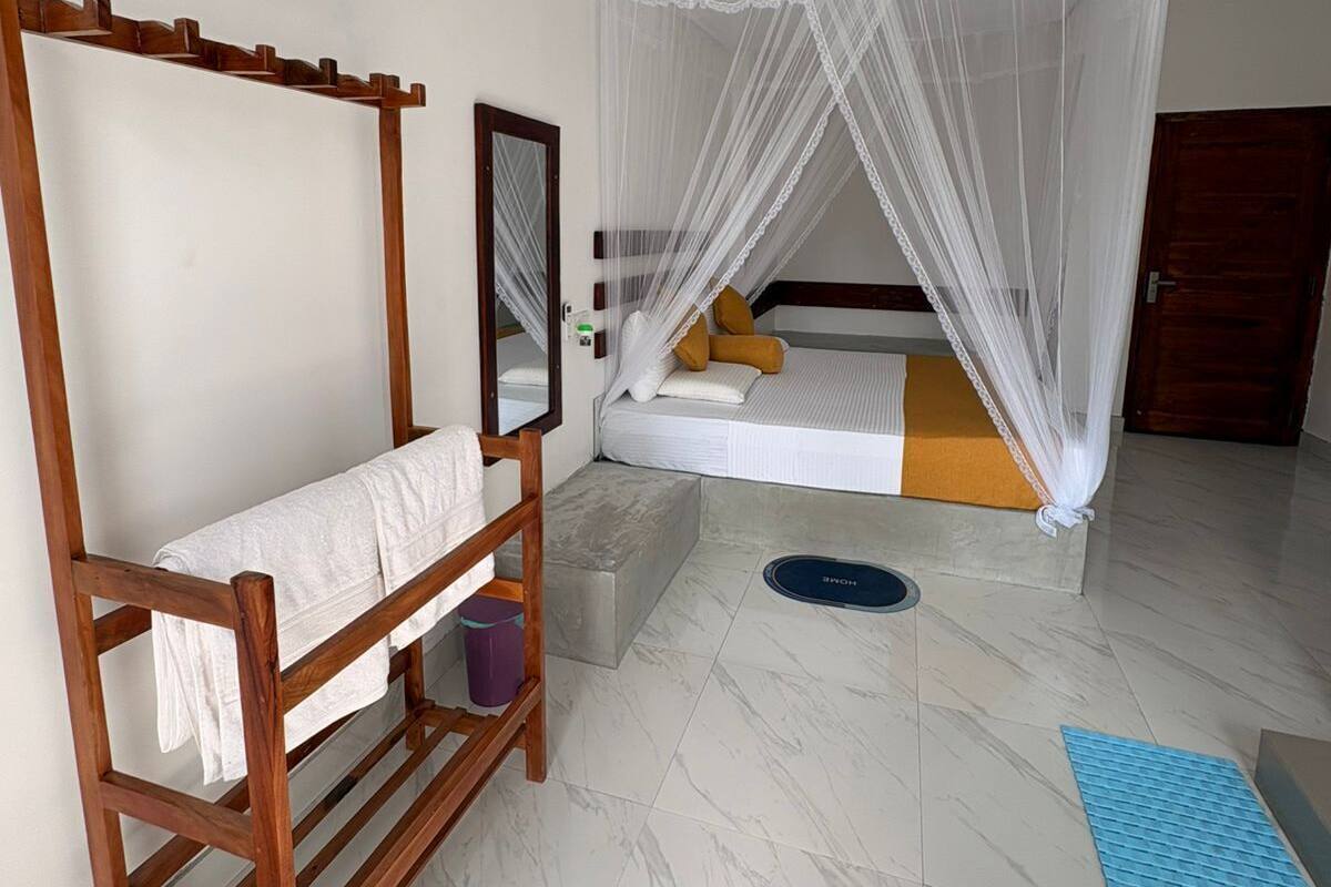 Deluxe Double Room | Soundproofing, bed sheets