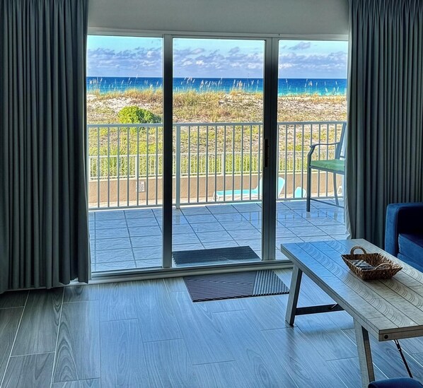 Smart TV - Beachfront condo with views (Fort Walton Beach)