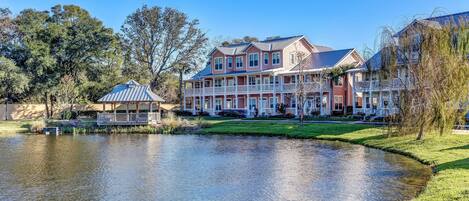 Townhome, 2 Bedrooms | Exterior