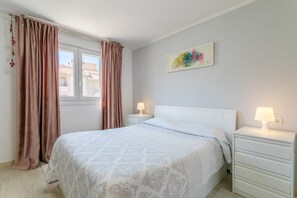2 bedrooms, free WiFi, bed sheets - Vacation Home "Sol Gran Alacan"' near Beach with Shared Pool & Wi-Fi (el Gran Alacant)