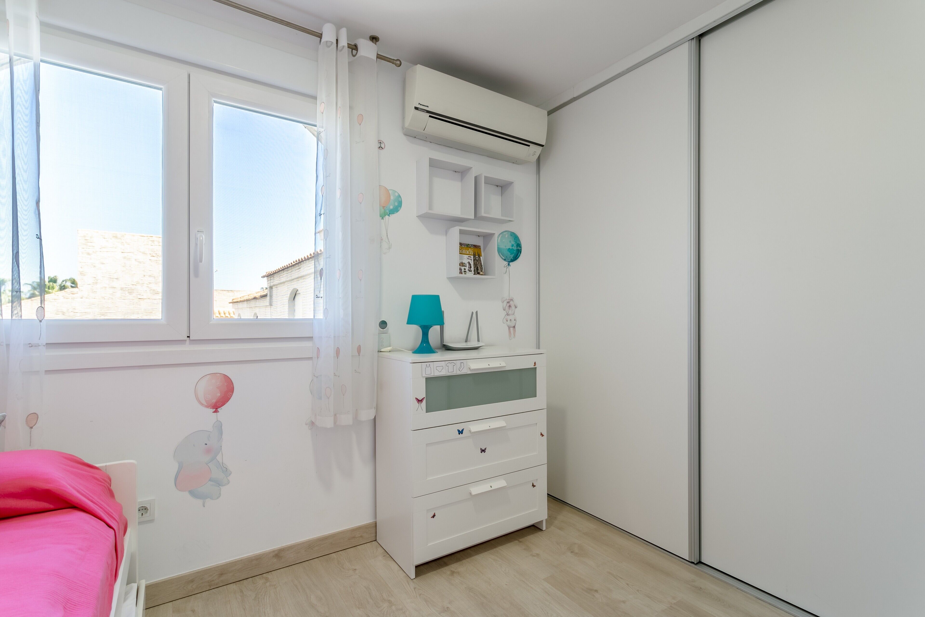 2 habitaciones, wifi gratis y ropa de cama 