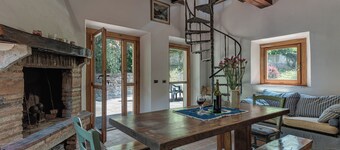 Vacation Home "La Cupolina" with Private Terrace, Shared Garden & Wi-Fi