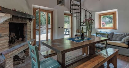 Ferienhaus 'La Torre Della Cupolina' mit Terrasse, Gemeinschaftsgarten und WLAN
