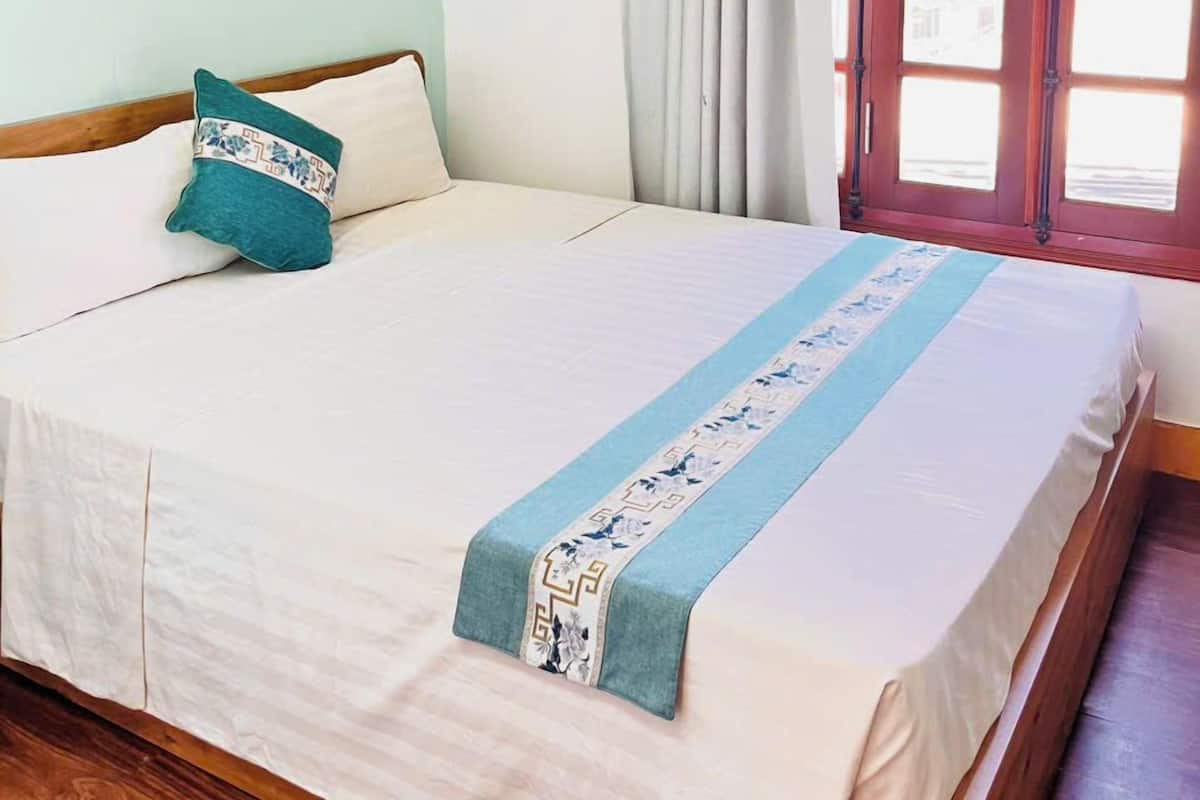 Superior Double Room, City View (Window) | Premium bedding, memory foam beds, desk, laptop workspace