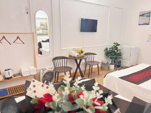 Literie de qualité supérieure, matelas mémoire de forme, bureau