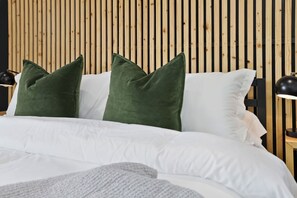 1 quarto, escrivaninha, ferros/tábuas de passar roupa, Wi-Fi