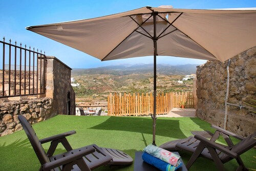 Maison de vacances "Villa Esperanza" avec vue sur les montagnes, terrasse privée et Wi-Fi