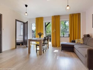 Suite estudio Confort | Cunas, cuna de viaje, wifi gratis y ropa de cama