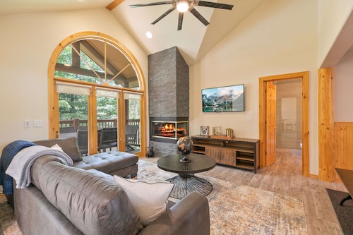 Elk Ridge Imperial Townhome: Spacious, Hot Tub