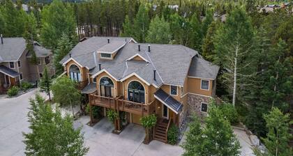 Elk Ridge Imperial Townhome: Spacious, Hot Tub
