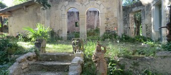 Ancient Manor House in Tiny Hamlet 1km from Rural Town