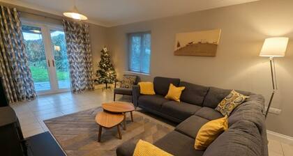 A Family Home Near Estuary & Llansteffan Castle