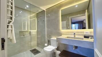 Standard Room | Bathroom
