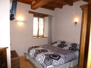 3 bedrooms, iron/ironing board, travel crib, WiFi - Périgourdine house (Le Bugue)