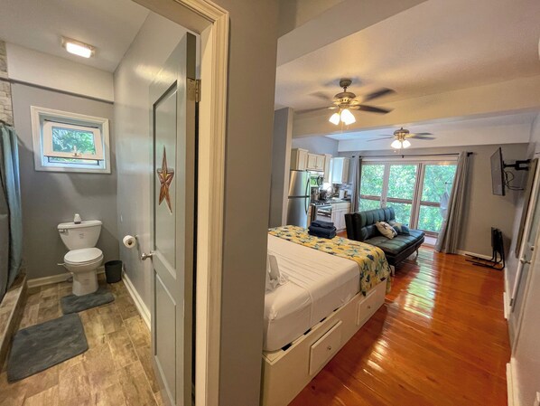 Strykejern/-brett, wi-fi (inkludert) og sengetøy