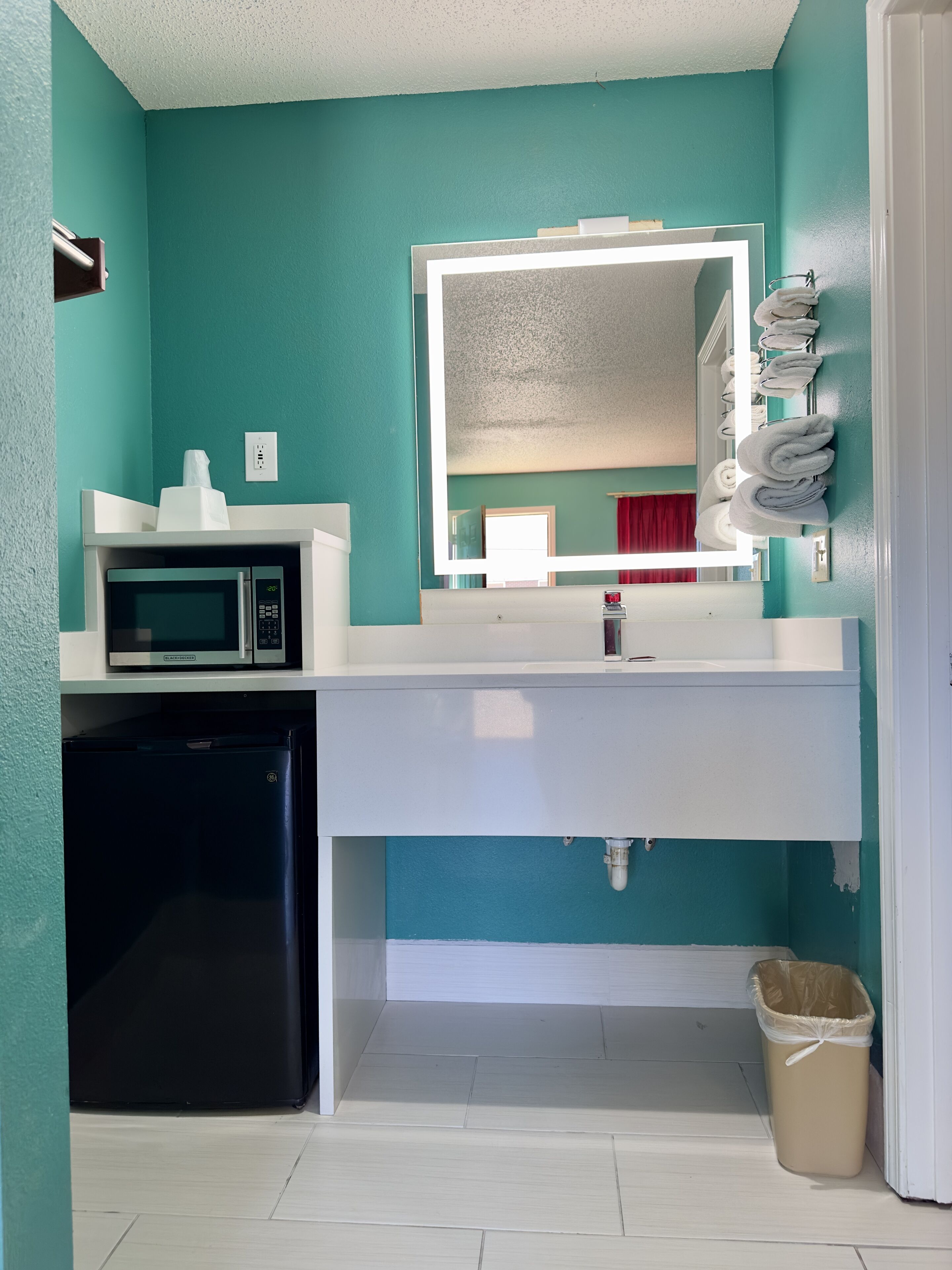 Single Room, Smoking | Desk, free WiFi, bed sheets