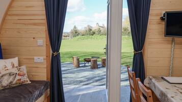 Cottage | 1 bedroom, individually decorated, individually furnished, free WiFi