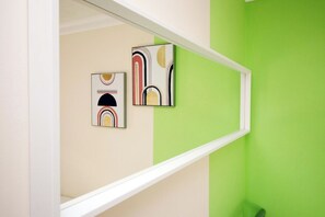 Interior - 3 Bed with Free Parking - Merriotts 1 by Tŷ SA (Newport)