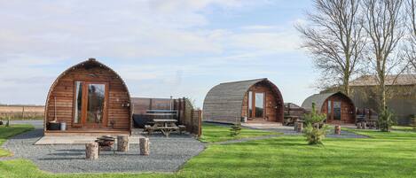 Cottage | Outdoor dining