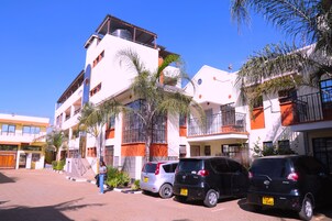 Fachada de la propiedad