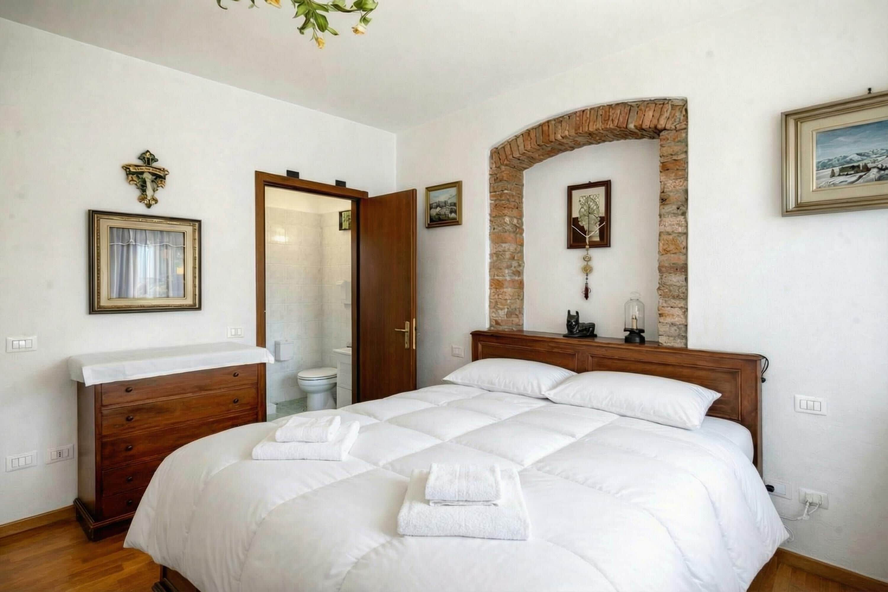 家庭公寓,  多间卧室, 双浴室 (Casa di Allegra Terme di Venturina) | 1 多间卧室、熨斗/熨衣板、免费 WiFi、床单