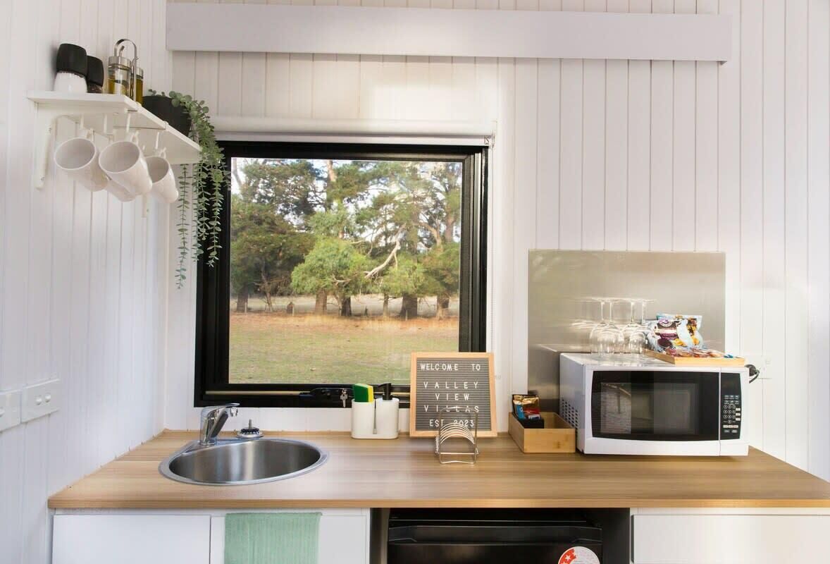 冰箱、微波炉、炉灶、烤面包机