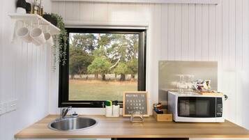 Fridge, microwave, stovetop, toaster